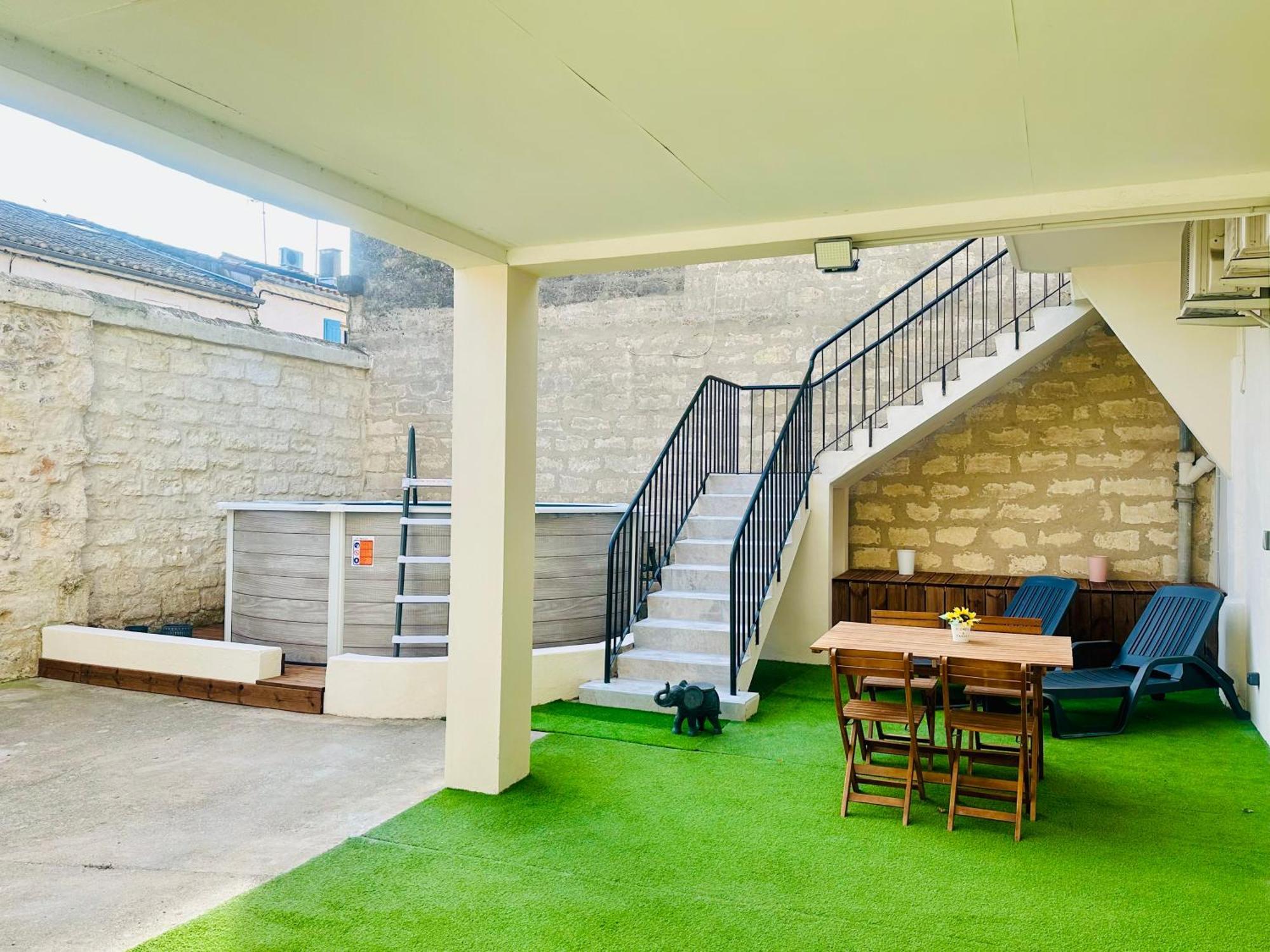 Les Appartements Du Mas - Rose Marie Aigues-Mortes Exterior photo