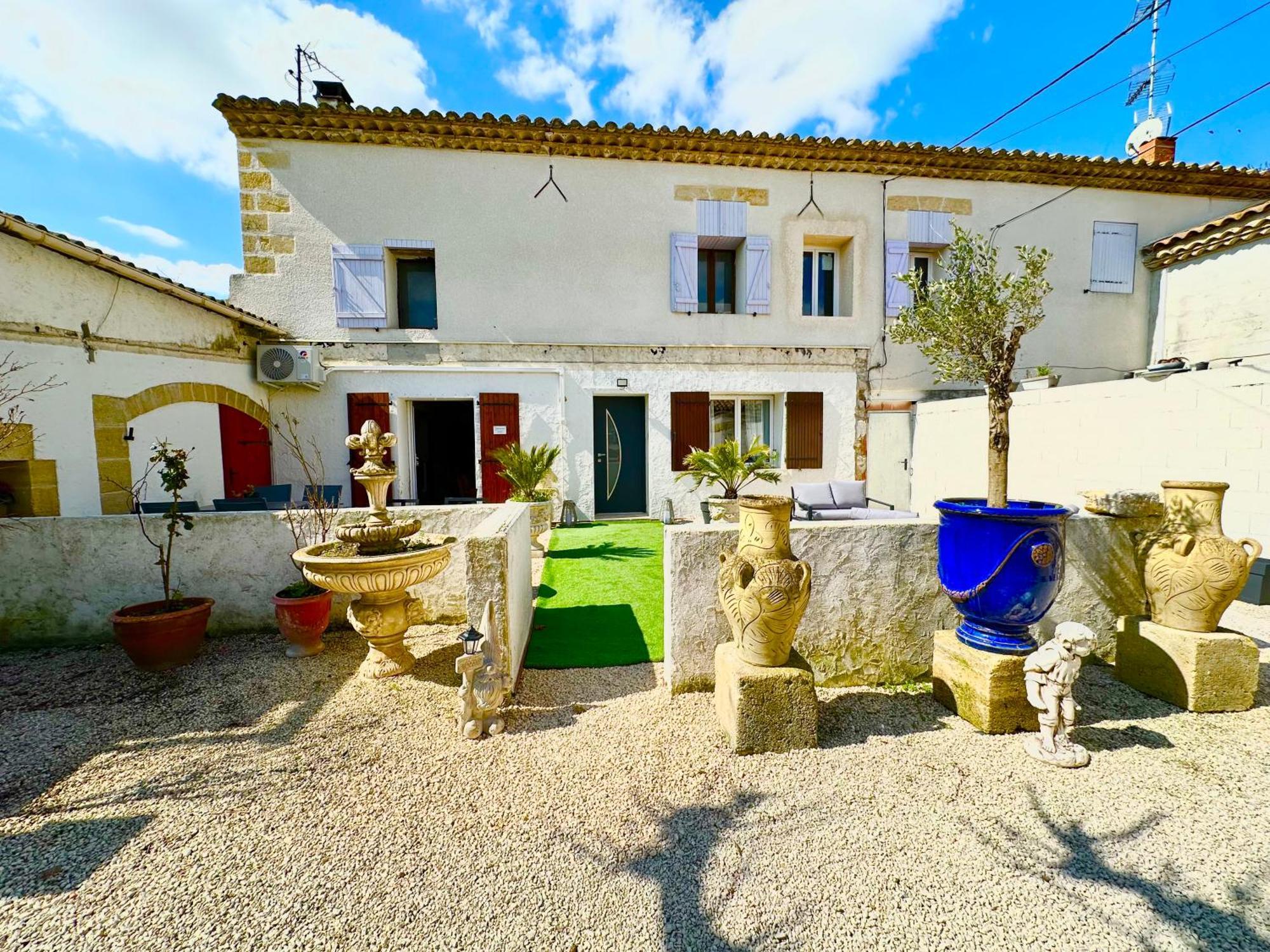 Les Appartements Du Mas - Rose Marie Aigues-Mortes Exterior photo